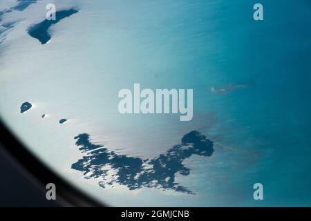 Vue aérienne de petites clés (cayos) au large de la côte centrale sud de Cuba Banque D'Images