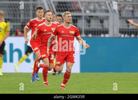 Dortmund, Allemagne. 19 septembre 2021. Firo: 19.09.2021 Fuvuball: Soccer: 1. Bundesliga, saison 2021/2022 BVB, Borussia Dortmund - Union Berlin Andreas Voglsammer, pousses, qui, but, à, 3: 2, jubilation, Cheers crédit: dpa/Alamy Live News Banque D'Images