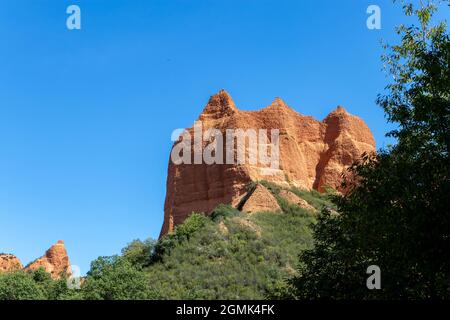 Vue spectaculaire sur le site historique d'extraction de l'or de Las Medulas près de la ville de Ponferrada dans la province de Leon, Castille et Leon, Espagne. Banque D'Images