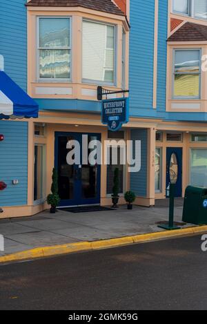 Mackinaw Island, MI - 14 juillet 2021 : entrée à l'entreprise Waterfront Collection sur MI le 14 juillet 2021. Banque D'Images