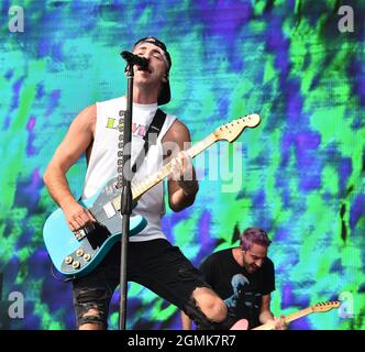 All Time Low - Alex Gaskarth se produit sur la scène de la journée au festival de musique iHeartRadio 2021 à AREA15 le 18 septembre 2021 à Las Vegas, Nevada. Photo : Casey Flanigan/imageSPACE/MediaPunch Banque D'Images