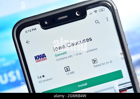 New Delhi, Inde - 08 février 2020 : IOWA caucuses application sur smartphone Banque D'Images