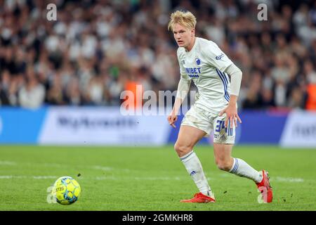 Copenhague, Danemark. 19 septembre 2021. Victor Kristiansen (34) du FC Copenhague vu lors du 3F Superliga match entre le FC Copenhague et le FC Midtjylland à Parken à Copenhague. (Crédit photo : Gonzales photo/Alamy Live News Banque D'Images