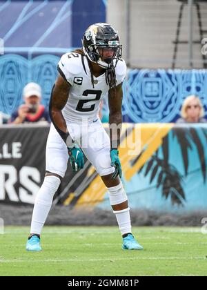 Jacksonville, Floride, États-Unis. 19 septembre 2021. Jacksonville Jaguars Safety Rayshawn Jenkins (2) pendant la première moitié du match de football NFL entre les DenverBroncos et les Jacksonville Jaguars au TIAA Bank Field de Jacksonville, en Floride. Roméo T Guzman/CSM/Alamy Live News Banque D'Images