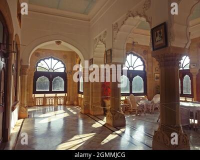 Vijaya Vilas Palace est le célèbre palais d'été de Jadeja Maharao de Kutch situé sur la mer-plage de Mandvi à Kutch, Gujarat, Inde. Banque D'Images