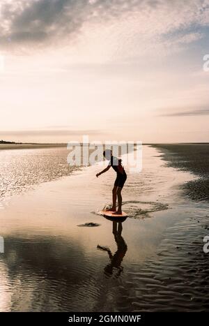 Arraisonnement à West Wittering Beach, Chichester, West Sussex, Angleterre, Royaume-Uni, Angleterre, Royaume-Uni. Banque D'Images