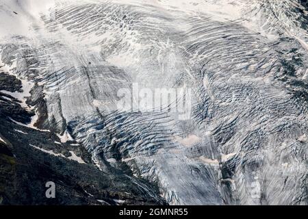 Détail de l'icefall au glacier Gorner vu du Gornergrat, une crête rocheuse des Alpes Pennines au sud-est de Zermatt, Valais, Suisse Banque D'Images