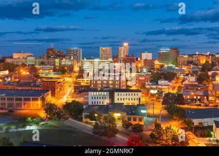 Portland, Maine, USA Centre-ville city skyline at Dusk. Banque D'Images