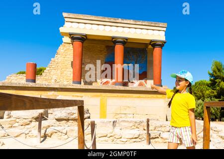Vue imprenable sur les ruines du palais de Knossos en Crète, Héraklion, Grèce Banque D'Images