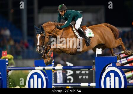 Aix-la-Chapelle, Allemagne. 16 septembre 2021. Marlon MODOLO ZANOTELLI (BRA) sur VDL Edgar M, action, au 1er tour de saut S7: Mercedes-Benz Nations Cup, épreuve de saut en équipe avec deux tours, le 16 septembre 2021, Festival équestre mondial, CHIO Aachen 2021 du 10 au 19 septembre 2021 à Aachen/Allemagne; Â Credit: dpa/Alay Live News Banque D'Images