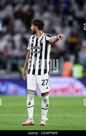 Turin, Italie. 19 septembre 2021. Manuel Locatelli de Juventus FC gestes pendant la série Un match entre Juventus FC et AC Milan . Banque D'Images