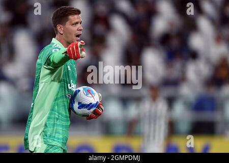 Turin, Italie. 19 septembre 2021. Wojciech Szczesny de Juventus FC gestes pendant la série Un match entre Juventus FC et AC Milan. Banque D'Images