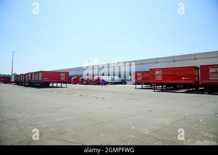 Vue générique du centre logistique BRT à l'intérieur de l'Interporto di Bologna (Bologna Freight Village) Banque D'Images