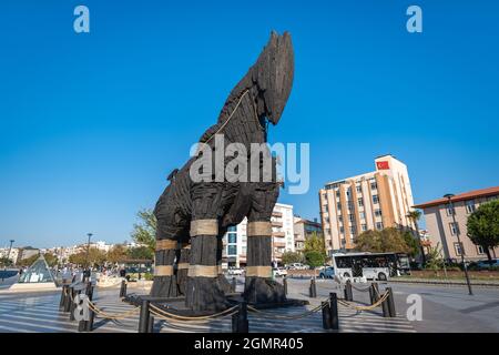 Cheval de Troie à Canakkale, Turquie. Le cheval de Troie en bois est un monument situé sur le front de mer dans la ville de Canakkale Banque D'Images