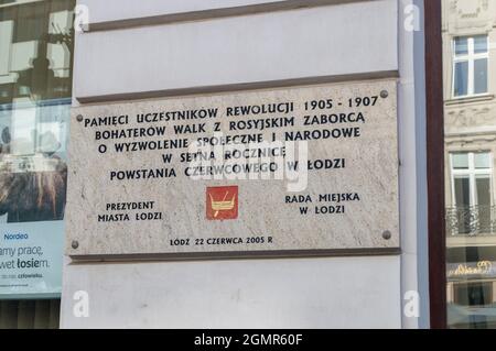 Lodz, Pologne - 7 juin 2021 : plaque dédiée aux participants à la révolution de 1905 - 1907 également connue sous le nom de première révolution russe. Banque D'Images