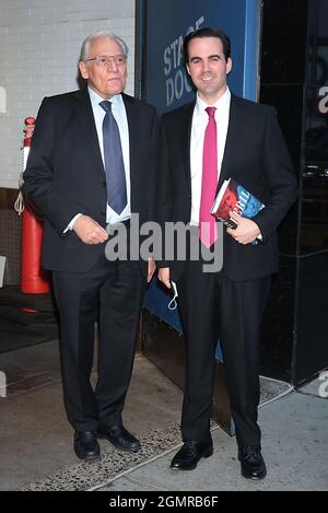 NEW YORK, NY septembre 20: Bob Woodward, Robert Costa vu aux studios ABC après la promotion du troisième livre de Bob Woodward sur Donald Trump, Peril, on Good Morning America à New York le 20 septembre 2021 Credit: RW/MediaPunch Banque D'Images