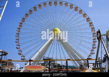 Grande roue de Ferris sur la jetée de Morey à Wildwood, New Jersey Banque D'Images