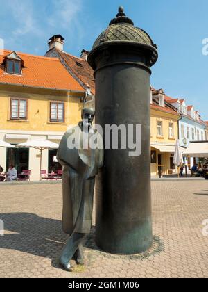 Zagreb est la capitale et la plus grande ville de la République de Croatie. Il est situé dans le nord-ouest du pays, le long de la rivière Sava, au sou Banque D'Images