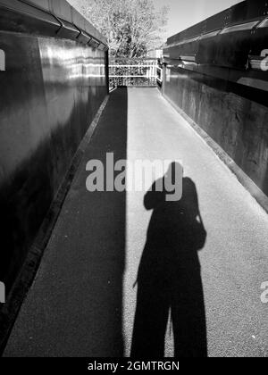 Radley Village, Oxfordshire, Angleterre - 19 avril 2020 ; pas de personne en balle. Radley a la chance d'être un petit village avec une gare principale, Banque D'Images