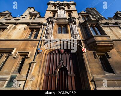 All Souls College a été fondé en 1438 par Henry VI d'Angleterre et Henry Chichele (archevêque de Canterbury). Unique à ce collège, tous ses membres Banque D'Images