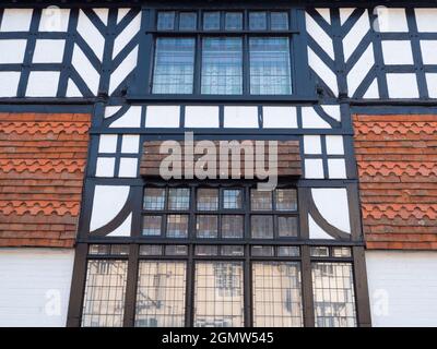 Clifton Hampden, Oxfordshire, Angleterre - 8 août 2020 ; personne en vue. Il y a tellement de maisons vraiment anciennes dans certaines de nos Cotswolds voisins et Banque D'Images