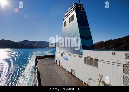 Le ferry interislander entre l'île du Nord et l'île du Sud de la Nouvelle-Zélande est l'un des trajets en ferry les plus pittoresques au monde ; il traverse le détroit de Cook Banque D'Images