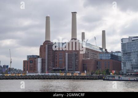 La centrale électrique de Battersea approche de la fin de la rénovation. Londres, Royaume-Uni. 20 septembre 2021. Banque D'Images