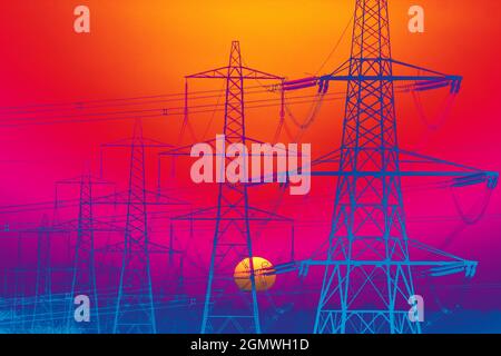 22 avril 2016 - Oxfordshire, Angleterre J'ai toujours été fasciné par nos pylônes britanniques - ce que dans une grande partie du monde serait appelé tours de transmission. M Banque D'Images