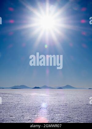 Salar de Uyuni, Bolivie - 23 mai 2018 les cuves de sel d'Uyuni de Bolivie sont l'une des grandes merveilles naturelles de la planète. Couvrant plus de 10,000 carrés Banque D'Images