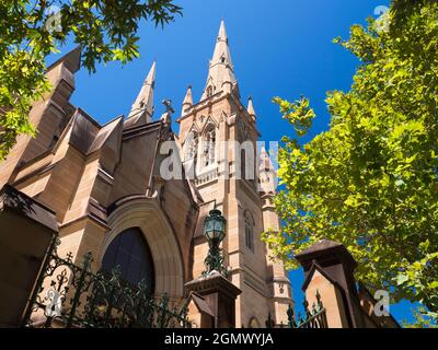 Sydney, Australie - 15 février 2019 malgré son grand intérieur de style gothique, la cathédrale catholique St Mary n'a été achevée qu'en 1933. Avant, Banque D'Images
