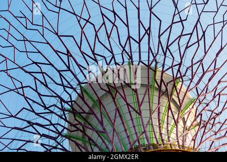 Gardens by the Bay, Singapour - 3 - 5 mars 2019 Singapour aspire à être la ville la plus verte du monde, elle semble réussir. Bien sûr, le climat h Banque D'Images