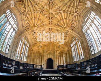 Oxford, Angleterre - 2017; à l'intérieur de l'école de divinité de la bibliothèque Bodleian de l'Université d'Oxford, Angleterre. Cette célèbre chambre médiévale est ornée d'un Banque D'Images