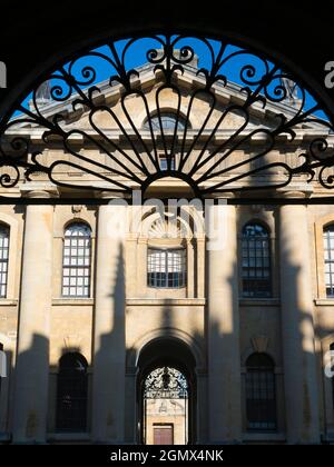 Oxford, Angleterre - octobre 19 2018; le Clarendon Building est un bâtiment néoclassique du début du XVIIIe siècle de l'Université d'Oxford. Il est en général Banque D'Images