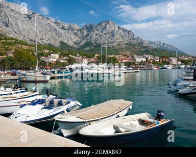 Baska Voda, Croatie - 8 septembre 2016 Baska Voda est une petite ville balnéaire du comté de Dubrovnik-Neretva en Croatie, située sur la côte Adriatique. Non Banque D'Images