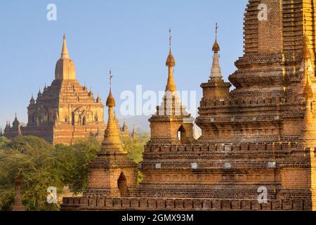 Bagan, Myanmar - 29 janvier 2013; l'un des grands temples bouddhistes de la vallée de Bagan à Mandalay, au Myanmar. Du 9ème au 13ème siècle, la ville Banque D'Images