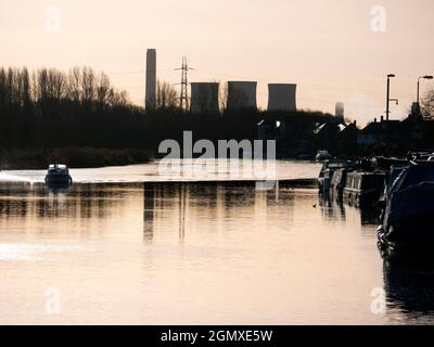 Abingdon, Angleterre - 19 décembre 2018 Abingdon, Angleterre - 19 décembre 2018 Abingdon-on-Thames affirme être la plus ancienne ville d'Angleterre. Ici, nous voyons un v Banque D'Images