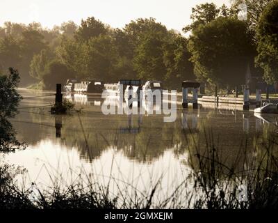 Abingdon, Angleterre - 5 septembre 2020; pas de personnes en vue. Abingdon-on-Thames est la plus ancienne ville d'Angleterre. Et la Tamise traverse Banque D'Images