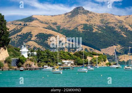 Akaroa, Nouvelle-Zélande South Island - 27 février 2019 Akaroa est une petite mais parfaite ville idyllique sur la péninsule de Banks, dans la région de Canterbury de New Ze Banque D'Images