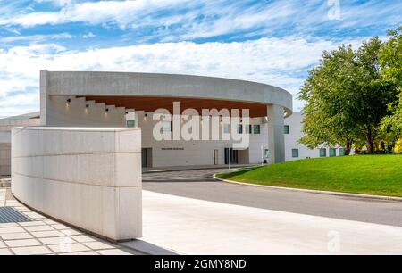 Architecture extérieure du Ismaili Centre, dans le quartier de North York, à Toronto, au Canada. Le centre culturel est un endroit célèbre et une attraction touristique Banque D'Images