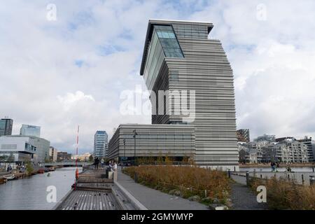 Oslo, Norvège. Septembre 2021. Vue extérieure du musée Edvard Munch dans le centre-ville Banque D'Images