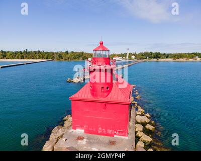 Photographie du phare de Sturgeon Bay North Pierhead, lac Michigan, Sturgeon Bay, Wisconsin, États-Unis. Banque D'Images