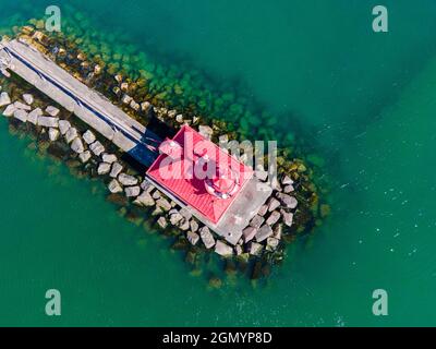 Photographie du phare de Sturgeon Bay North Pierhead, lac Michigan, Sturgeon Bay, Wisconsin, États-Unis. Banque D'Images