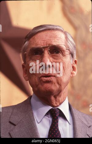Austin Texas USA, 1987: Le sénateur américain LLOYD BENTSEN du Texas parlant au Capitole du Texas comme président du Comité des finances du Sénat avant d'être choisi en 1988 comme colistier du candidat présidentiel démocrate Michael Dukakis.©Bob Daemmrich Banque D'Images