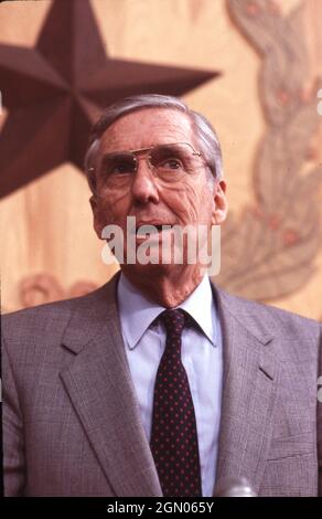 Austin Texas USA, 1987: Le sénateur américain LLOYD BENTSEN du Texas parlant au Capitole du Texas comme président du Comité des finances du Sénat avant d'être choisi en 1988 comme colistier du candidat présidentiel démocrate Michael Dukakis.©Bob Daemmrich Banque D'Images