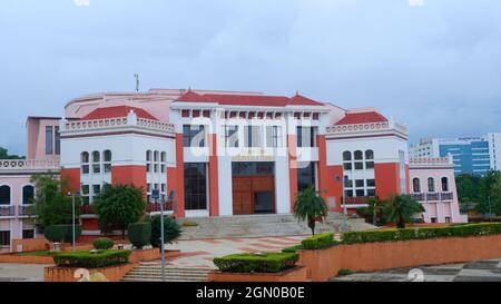 Shilpakala Vedhika un auditorium en terre cuite de 60000 pieds carrés à la ville de Hi-Tech, Hyderabad, Telangana, Inde Banque D'Images