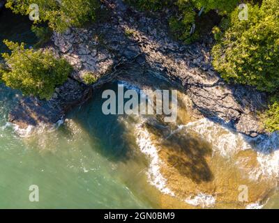 Photographie du parc du comté de Cave point, Sturgeon Bay, comté de Door, Wisconsin, États-Unis. Banque D'Images