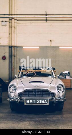 Non exclusif: ***AUCUN COURRIER EN LIGNE SAUF ACCORD*** The Little car Company, Aston Martin et EON Productions ont annoncé aujourd'hui le lancement de a No Time to D. Banque D'Images