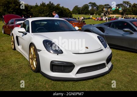 Porsche 718 Cayman GT4, exposée au salon privé Motor show qui s'est tenu au Palais de Blenheim le 5 septembre 2021 Banque D'Images