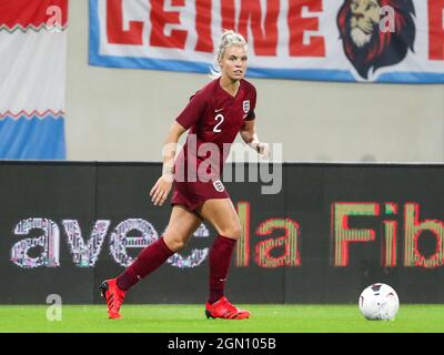 Luxembourg, Luxembourg. 21 septembre 2021. Rachel Daly (2 Angleterre) va de l'avant lors du match de qualification de la coupe du monde des femmes de la FIFA 2021 entre le Luxembourg et l'Angleterre au Stade de Luxembourg, Luxembourg. Crédit: SPP Sport presse photo. /Alamy Live News Banque D'Images