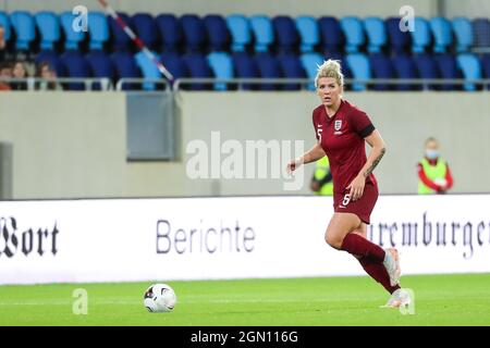 Luxembourg, Luxembourg. 21 septembre 2021. Millie Bright (5 Angleterre) en action lors du match de qualification de la coupe du monde des femmes de la FIFA 2021 entre le Luxembourg et l'Angleterre au Stade de Luxembourg, Luxembourg. Crédit: SPP Sport presse photo. /Alamy Live News Banque D'Images